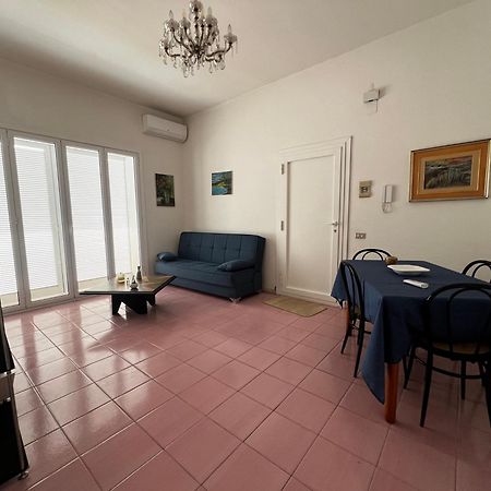 Terrazza Faraglioni Apartment Aci Trezza Luaran gambar